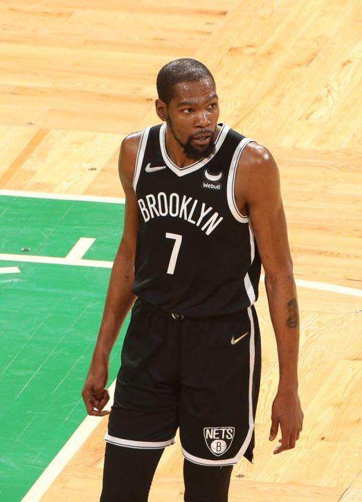 1650510109084022832.jpg FQ1N9vOX0AEDz6D.jpg